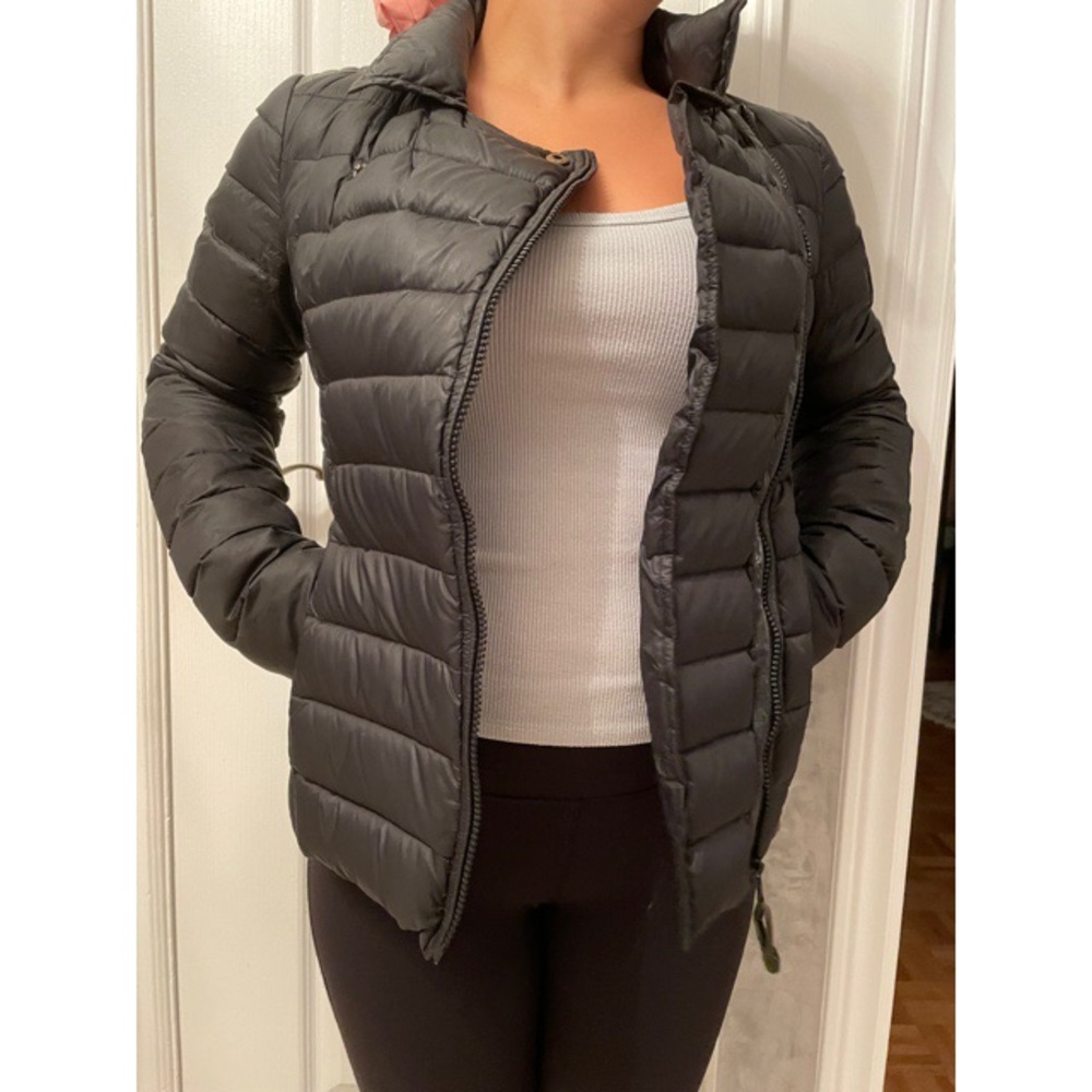Black, size small rudsak fall down jacket - Picture 2 of 3